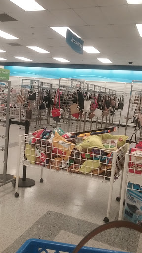 Clothing Store «Ross Dress for Less», reviews and photos, 30 Malphrus Rd, Bluffton, SC 29910, USA