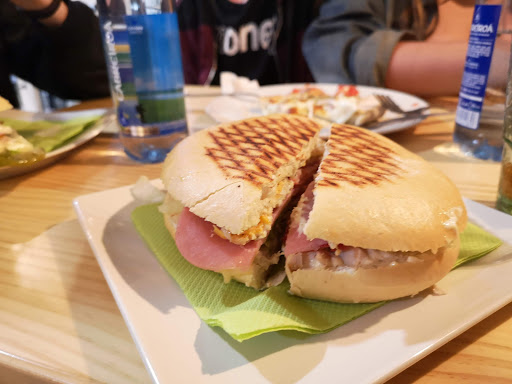 Información y opiniones sobre Burger Chao de Alhaurín De La Torre