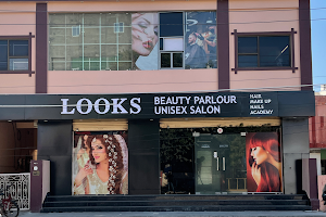 Looks Beauty Parlour image