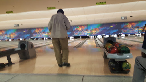 Bowling Alley «Brunswick Zone River Grove Lanes», reviews and photos, 3111 River Rd, River Grove, IL 60171, USA