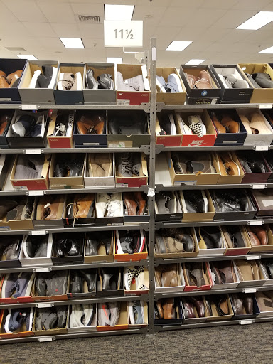 Department Store «Nordstrom Rack Belmar», reviews and photos, 393 S Vance St, Lakewood, CO 80226, USA