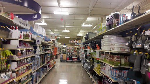 Pet Supply Store «PetSmart», reviews and photos, 1196 W Olive Ave, Merced, CA 95348, USA