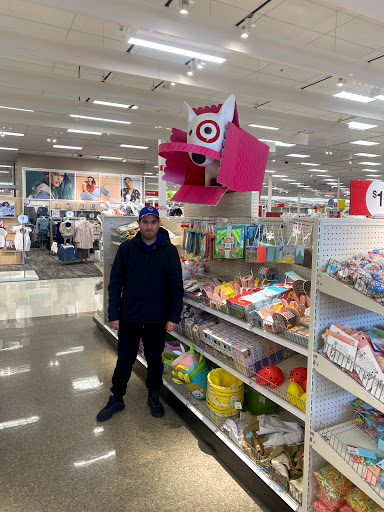 Department Store «Target», reviews and photos, 800 Broadview Village Sq, Broadview, IL 60155, USA