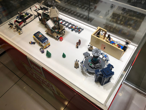 Lego Company Store