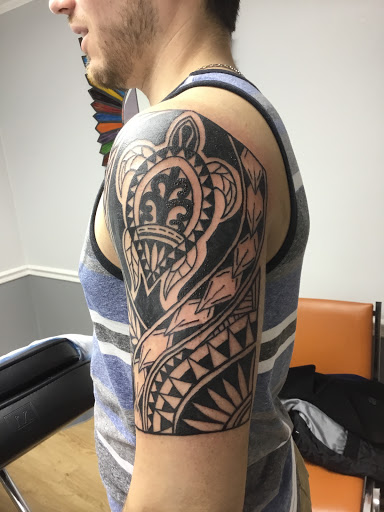 Tattoo Shop «Talon Studio Tattoo», reviews and photos, 14 S Main St, Boonsboro, MD 21713, USA