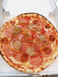 Pepperoni du Pizzas à emporter Pizza Antonio La Pizza Cuite au Feu de Bois à Luneray - n°1