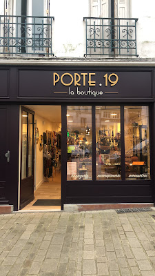 PORTE.19 à Auray
