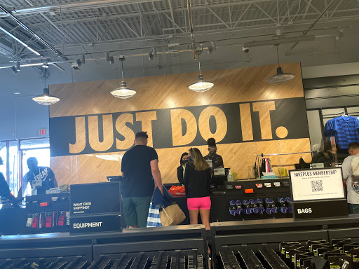 Sporting Goods Store «Nike Factory Store», reviews and photos, 5050 Factory Shops Blvd #905, Castle Rock, CO 80108, USA