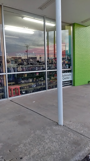Outreach Thrift Store, 7532 SE 15th St, Oklahoma City, OK 73110, USA, 