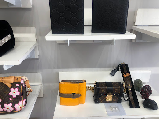 Mills Jewelers & Loan image