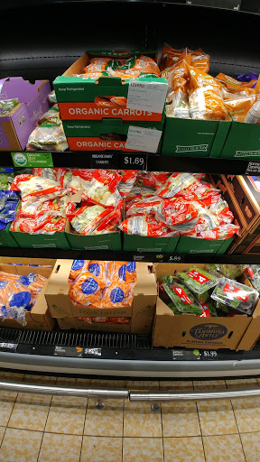 Supermarket «ALDI», reviews and photos, 371 E Aurora Rd, Northfield, OH 44067, USA