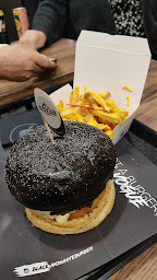 Photo n°24 de Black & White Burger Troyes à Troyes ()