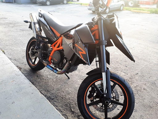 Motorcycle Repair Shop «Fache Motorcycles & Scooters sales-repairs shop», reviews and photos, 2051 NW 27th Ave, Miami, FL 33142, USA