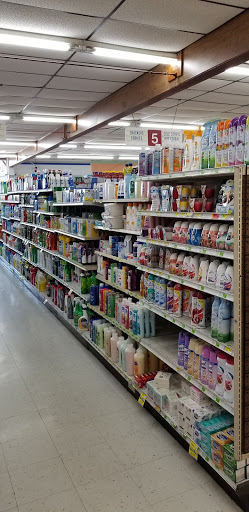 Grocery Store «Farmers Market», reviews and photos, 103 W 2nd St N, Wright City, MO 63390, USA