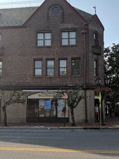 Wine Store «Great Neck Wines & Spirits», reviews and photos, 13 N Station Plaza, Great Neck, NY 11021, USA