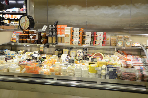 Grocery Store «Sunset Food Mart Inc», reviews and photos, 825 S Waukegan Rd, Lake Forest, IL 60045, USA