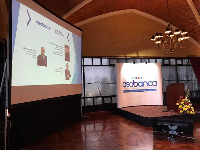 Opinii despre Studio32 Producciones în Quito - Estudio de fotografía