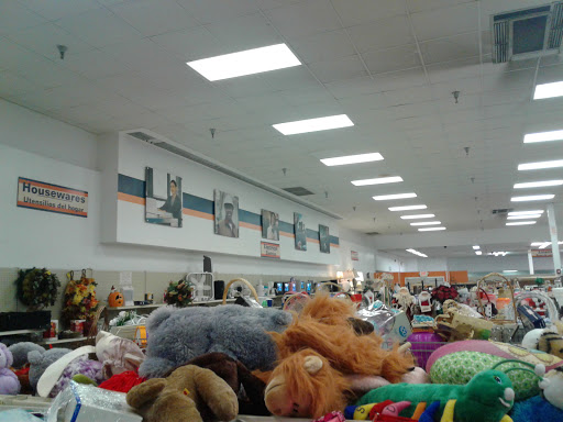 Thrift Store «Goodwill of North Georgia: Kennesaw Store and Donation Center», reviews and photos, 2500 Cobb Pkwy N, Kennesaw, GA 30152, USA