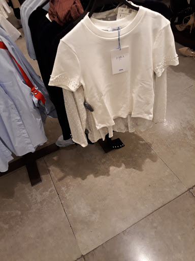 Stores to buy women's white sweatshirts Antalya