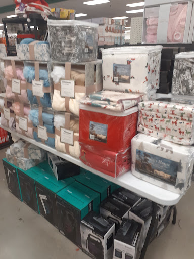 Discount Store «Bargain Hunt», reviews and photos, 30 Orchard Park Dr, Greenville, SC 29615, USA