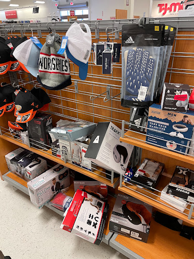 Department Store «T.J. Maxx», reviews and photos, 2150 N. Bellflower Blvd, Long Beach, CA 90815, USA