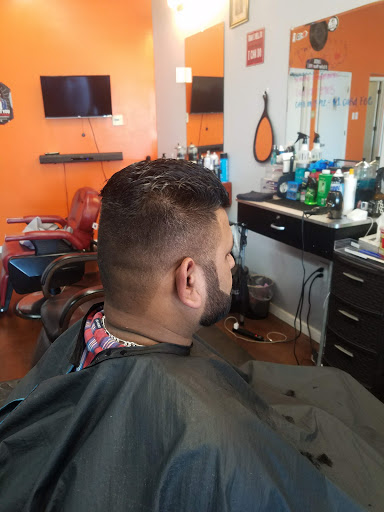 Barber Shop «Marlos Barbershop», reviews and photos, 5917 E 86th St, Indianapolis, IN 46250, USA