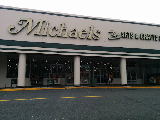 Craft Store «Michaels», reviews and photos, 311 Maple Ave E, Vienna, VA 22180, USA