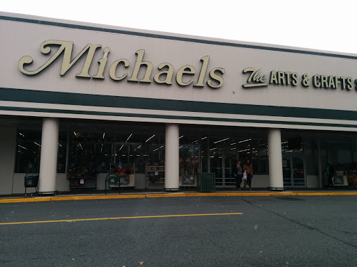 Craft Store «Michaels», reviews and photos, 311 Maple Ave E, Vienna, VA 22180, USA
