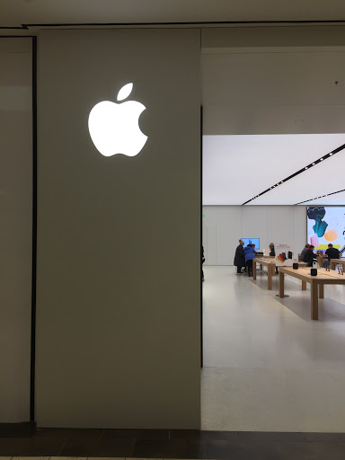 Computer Store «Apple Natick Collection», reviews and photos, 1245 Worcester St, Natick, MA 01760, USA