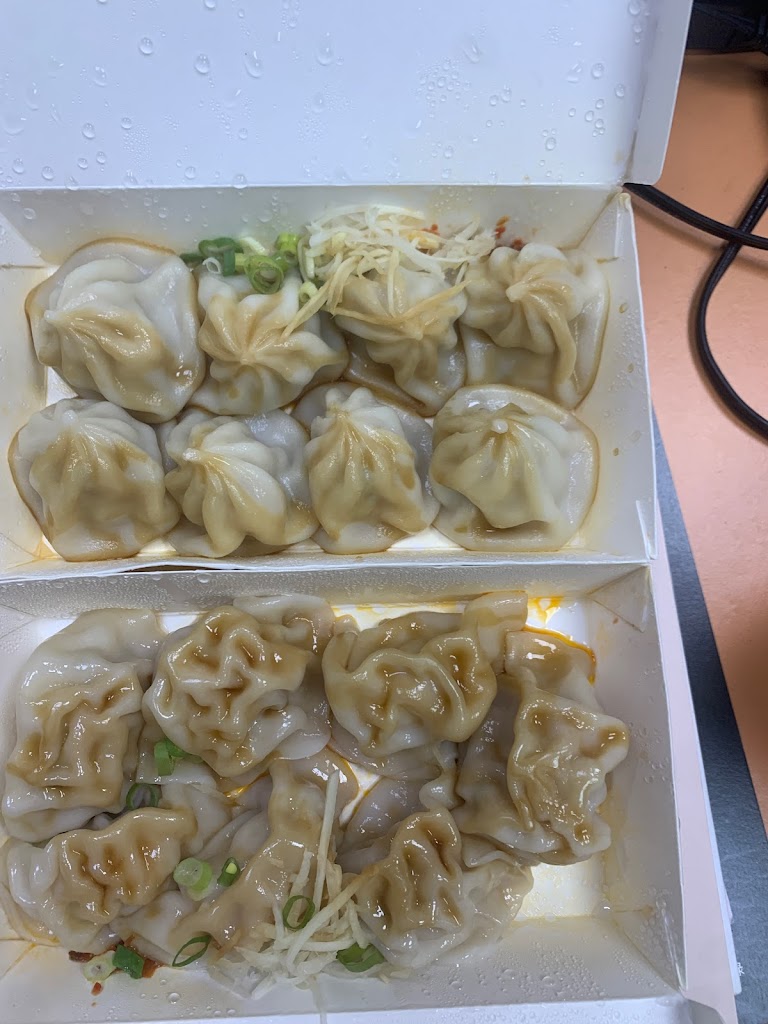 傻師傅湯包民富店 的照片