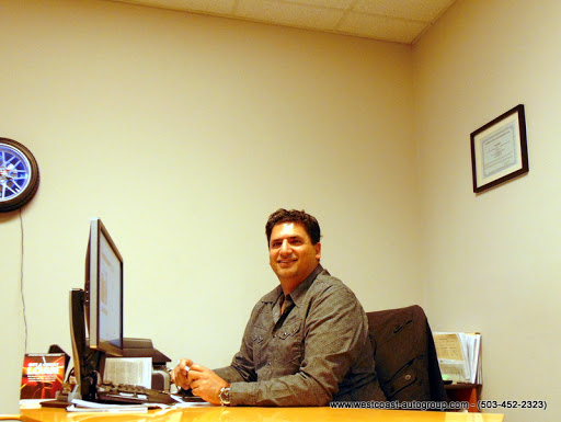 Used Car Dealer «West Coast Auto Group», reviews and photos, 231 NE 10th Ave, Portland, OR 97232, USA