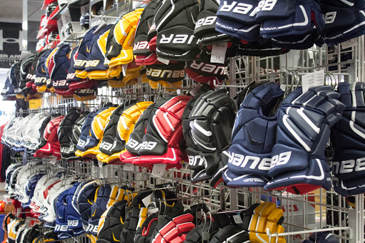 Sporting Goods Store «Amity Harbor Sports», reviews and photos, 149 Merrick Rd, Amityville, NY 11701, USA