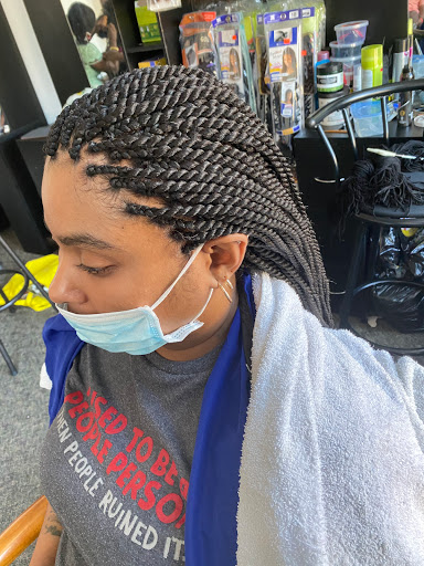 Supermarket «Kaneshie Supermarket», reviews and photos, 4552 N Broadway St, Chicago, IL 60640, USA