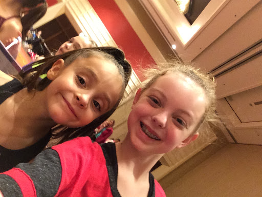 Dance School «Moves Dance Studio, Inc.», reviews and photos, 14 E State St, North Aurora, IL 60542, USA