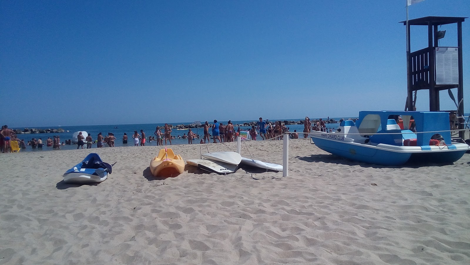 Valokuva Spiaggia di Campomarinoista. - suosittu paikka rentoutumisen tuntijoille
