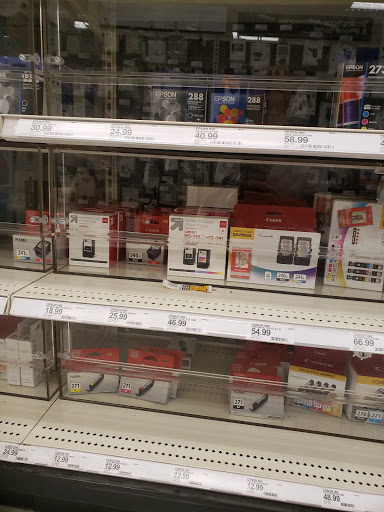 Department Store «Target», reviews and photos, 11051 Victory Blvd, North Hollywood, CA 91606, USA