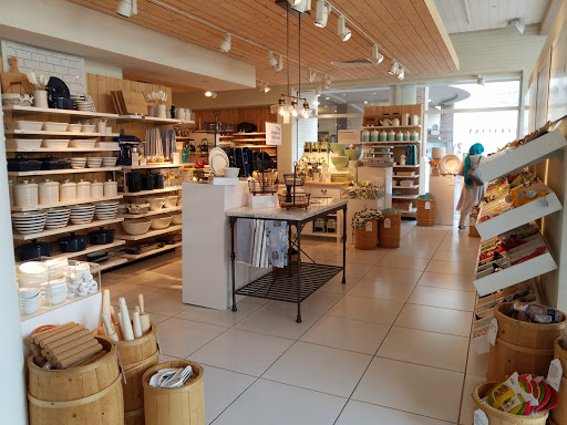 Furniture Store «Crate and Barrel», reviews and photos, 11800 W Broad St, Richmond, VA 23233, USA