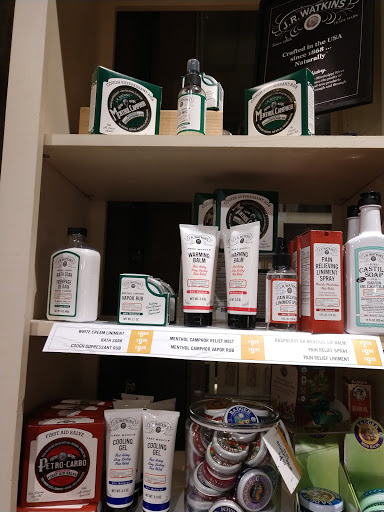 American Restaurant «Cracker Barrel Old Country Store», reviews and photos, 2115 S Church St, Murfreesboro, TN 37130, USA