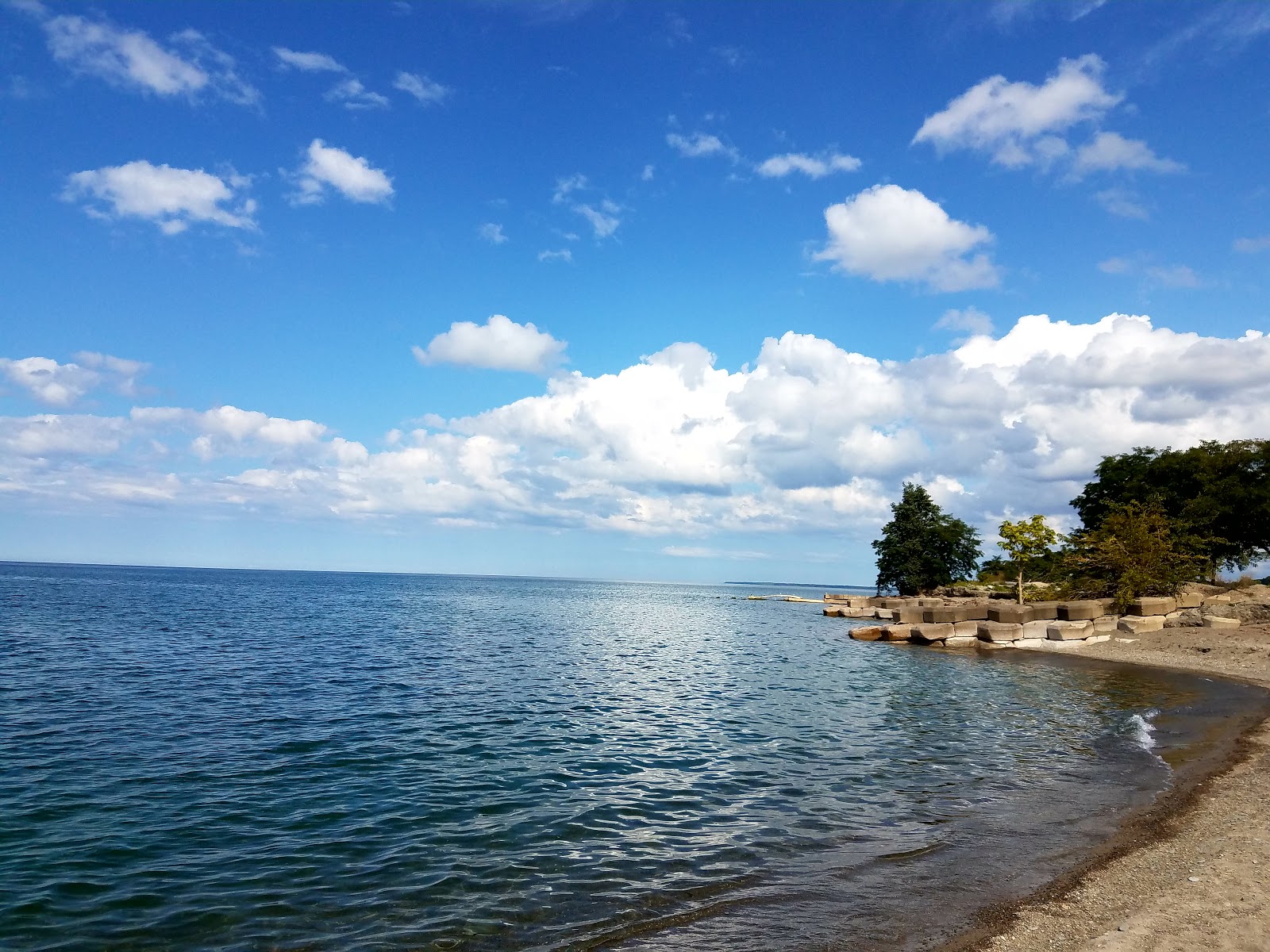 Foto av Walnut Creek Beach med hög nivå av renlighet
