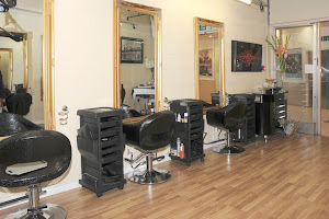 The Lounge: Hair and Beauty (Huddersfield)