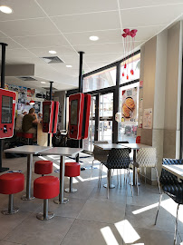 Atmosphère du Restaurant KFC Montpelier Odysseum à Montpellier - n°9