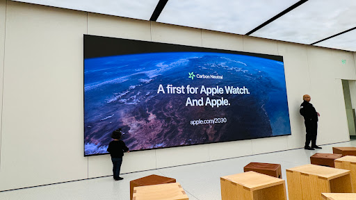 Apple Brea Mall image