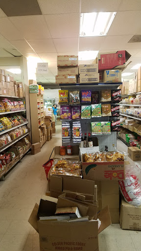 Grocery Store «Park N Shop Inc», reviews and photos, 13830 Lee Hwy, Centreville, VA 20120, USA