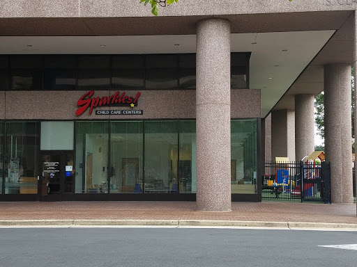 Shopping Mall «Crystal City Shops», reviews and photos, 2200 Crystal Dr, Arlington, VA 22202, USA