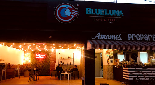 Blue Luna Café