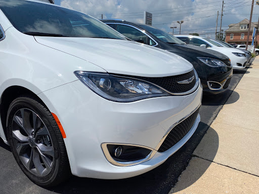 Car Dealer «New Holland Chrysler Dodge Jeep Ram», reviews and photos, 508 W Main St, New Holland, PA 17557, USA