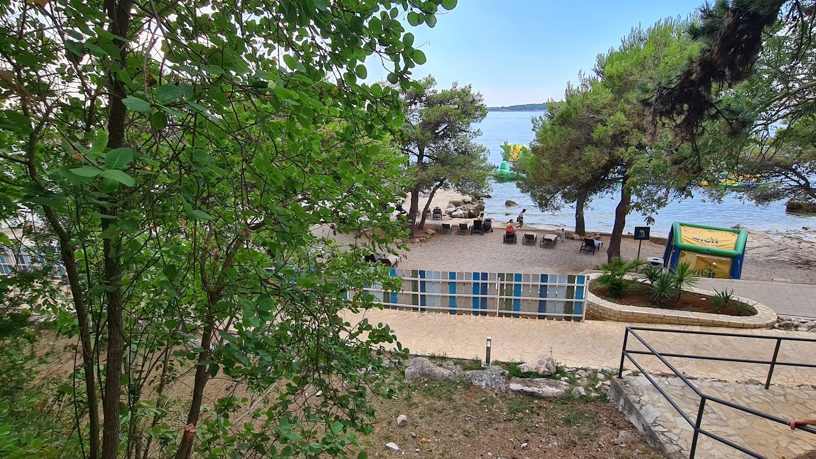 Lanterna beach'in fotoğrafı ve yerleşim