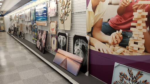 Clothing Store «Ross Dress for Less», reviews and photos, 1316 Butterfield Rd, Downers Grove, IL 60515, USA