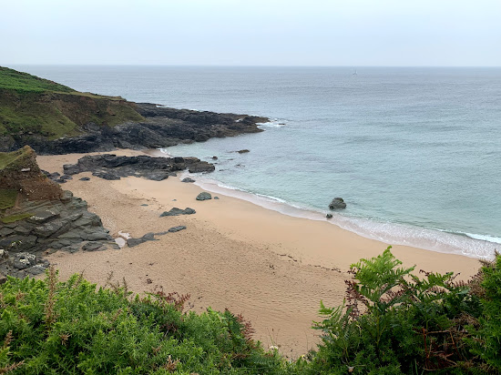 Gara Rock beach