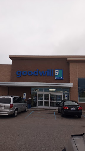 Donations Center «Goodwill Thrift Store», reviews and photos